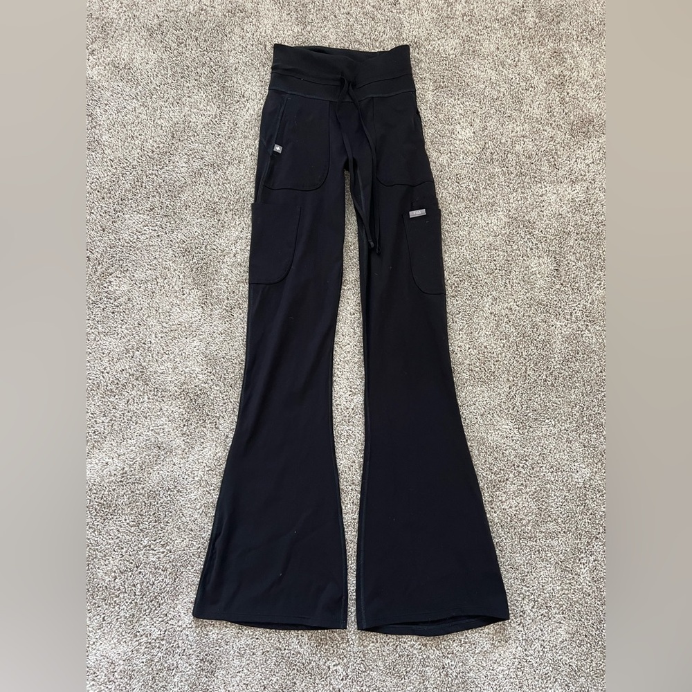 Figs black scrub leggings size XS